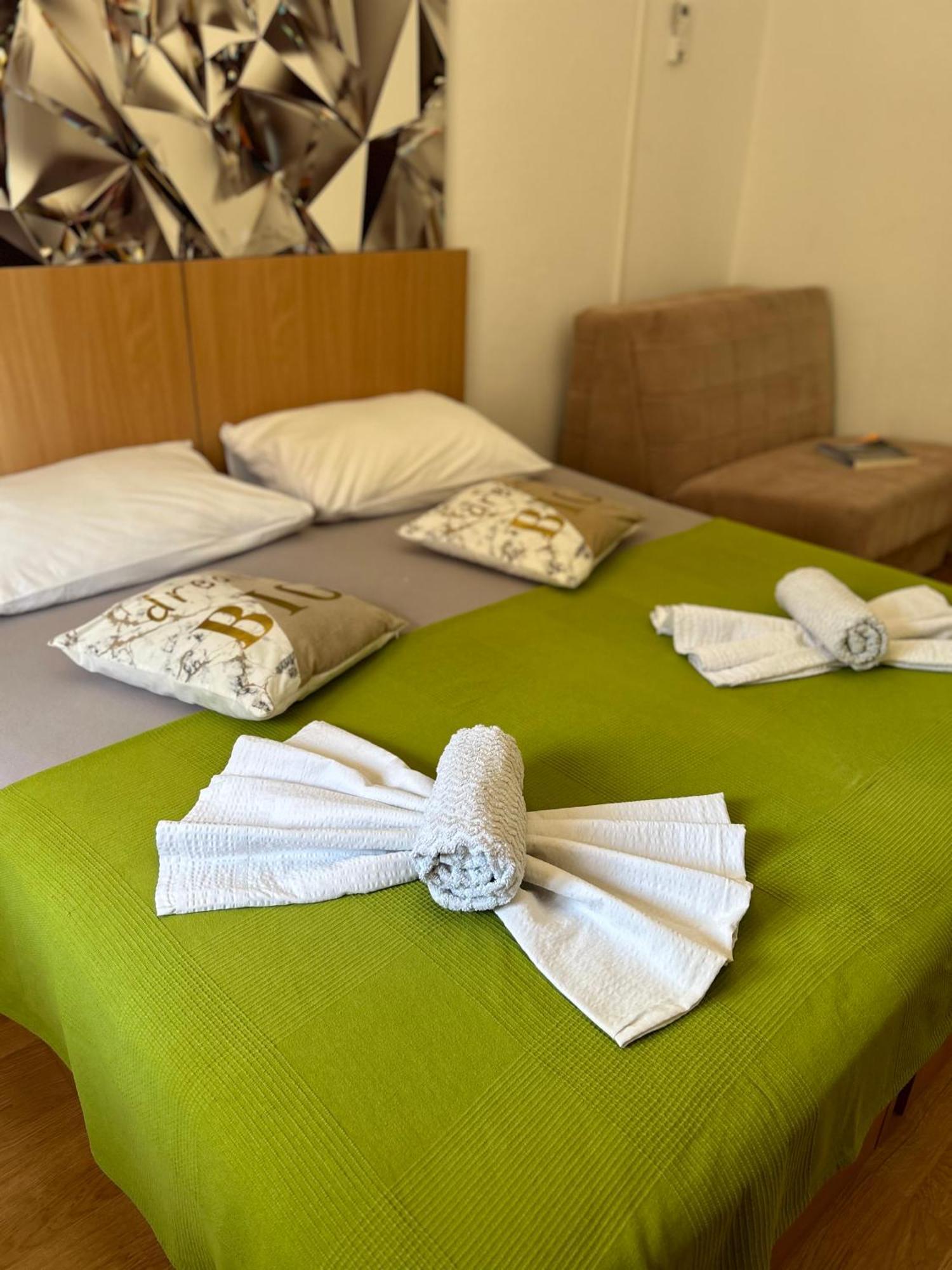 4 Sisters Apartments Gradac  Eksteriør billede
