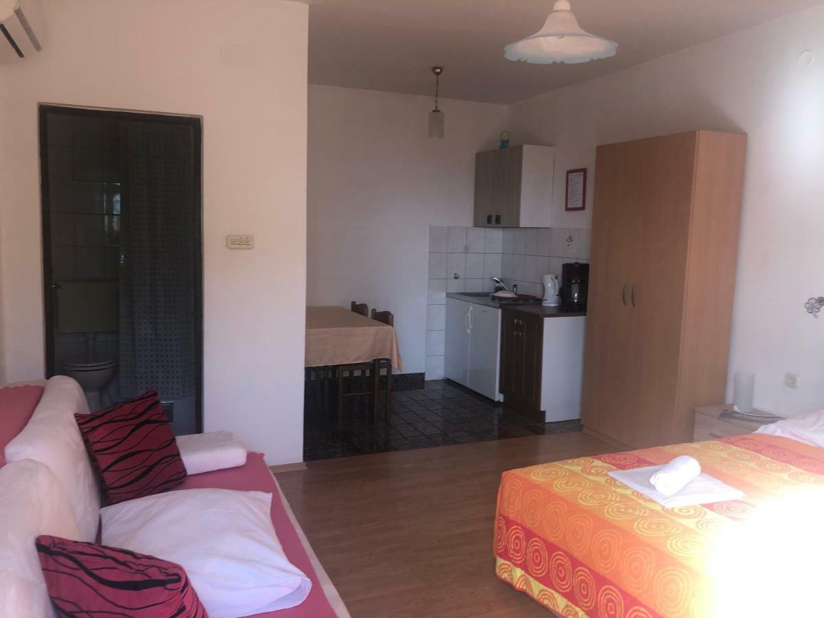 4 Sisters Apartments Gradac  Eksteriør billede