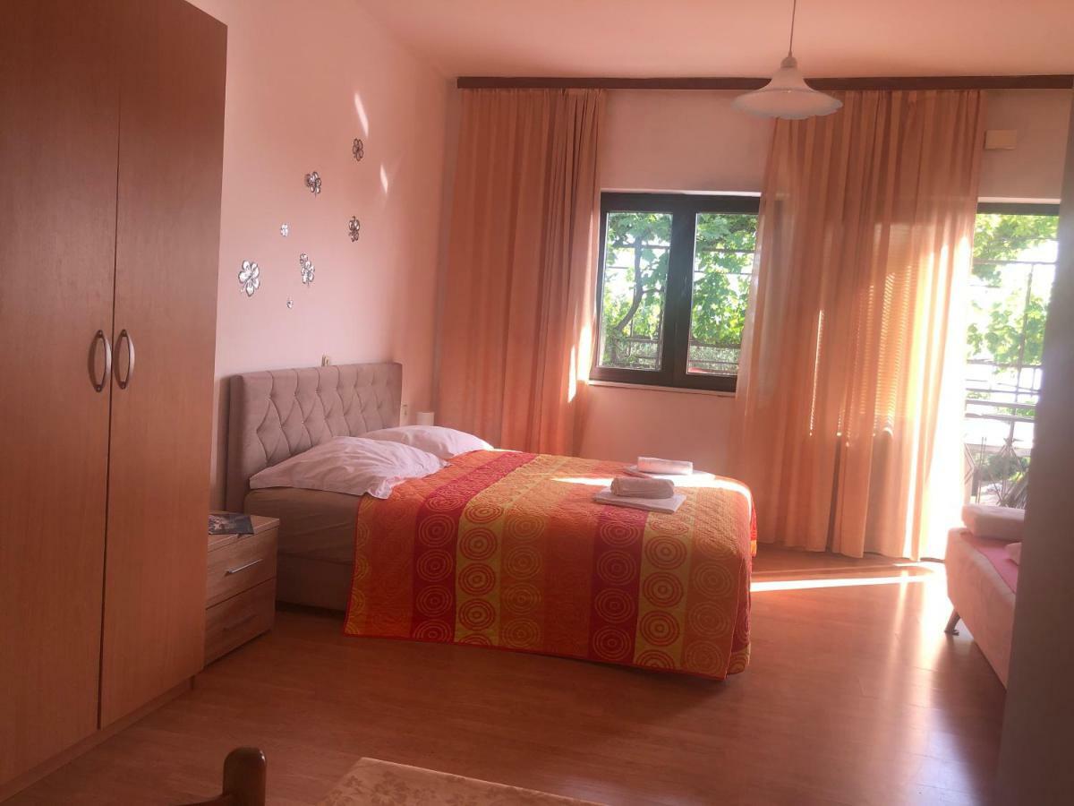 4 Sisters Apartments Gradac  Eksteriør billede